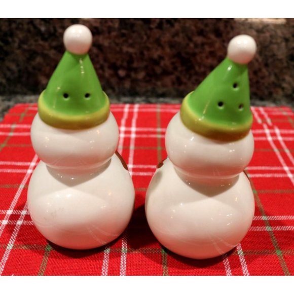 Christmas Salt & Pepper Shakers. Two Sets of Snowmen and Santa's. Nice Addition - Picture 3 of 7